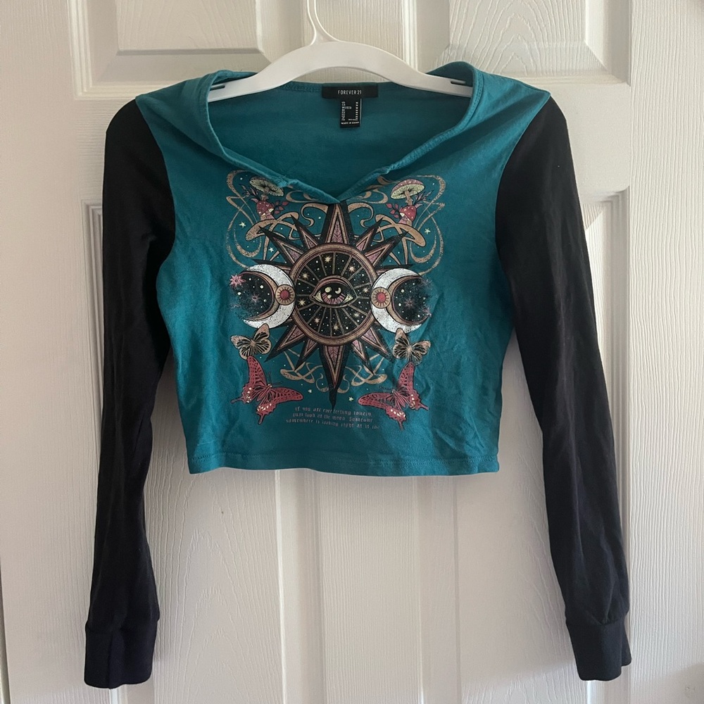Graphic crop top